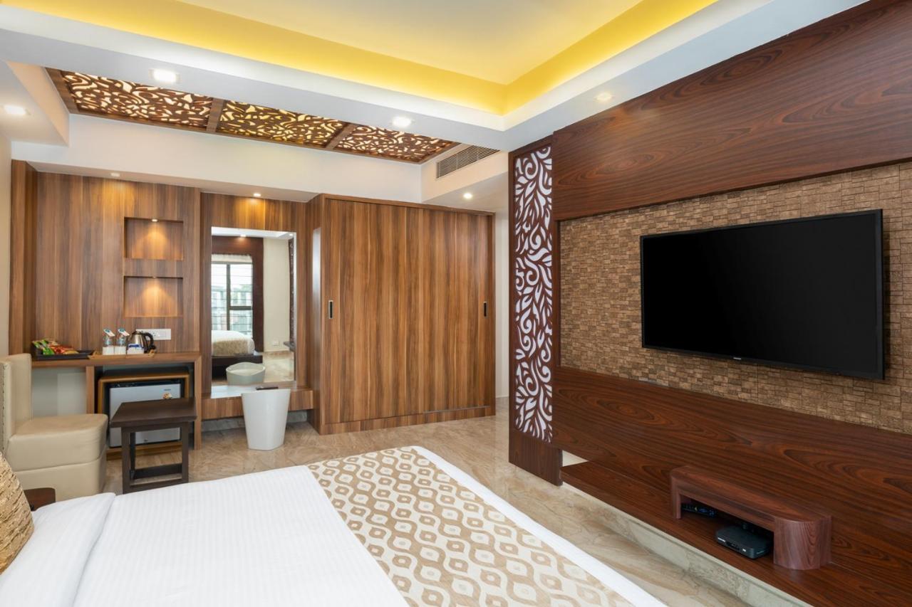 Cygnett Style Tania'S Hotel Siliguri Bagian luar foto