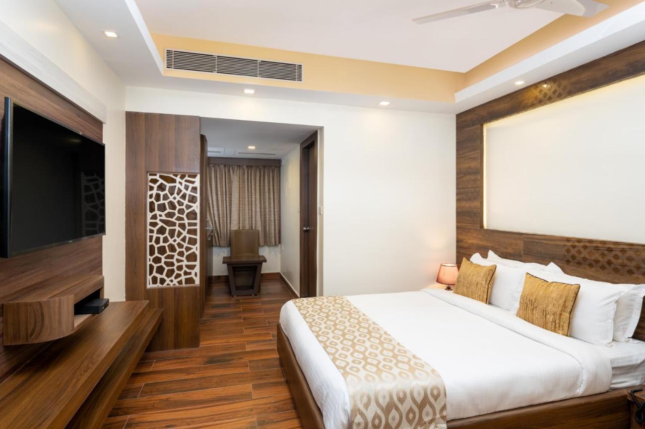 Cygnett Style Tania'S Hotel Siliguri Bagian luar foto